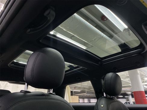 Used 2017 MINI Cooper S image 20