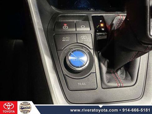 Certified 2025 Toyota RAV4 XSE w/ Premium Package AWD/4WD image 26