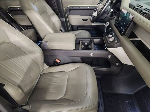 Used 2022 Land Rover Defender 110 S image 3