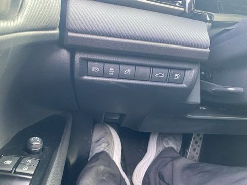 Used 2025 Toyota Camry XSE image 11