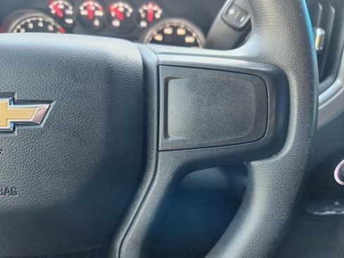 Used 2023 Chevrolet Silverado 1500 Custom image 31