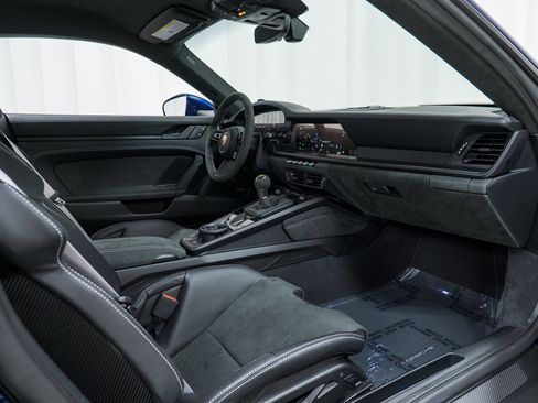 Used 2026 Porsche 911 GT3 image 28