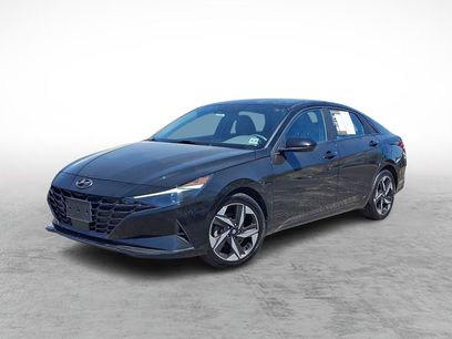 Used 2023 Hyundai Elantra SEL w/ Convenience Package