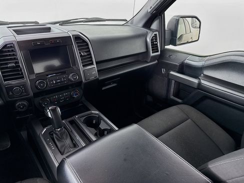 Used 2019 Ford F150 XLT w/ Equipment Group 302A Luxury AWD/4WD image 23