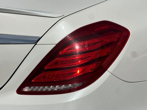Used 2015 Mercedes-Benz S 550 Sedan image 31