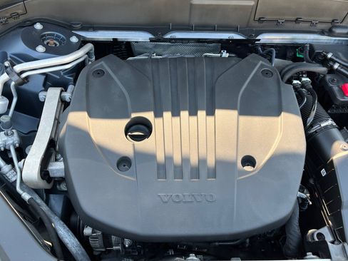 Used 2023 Volvo XC90 B5 Core AWD/4WD image 22