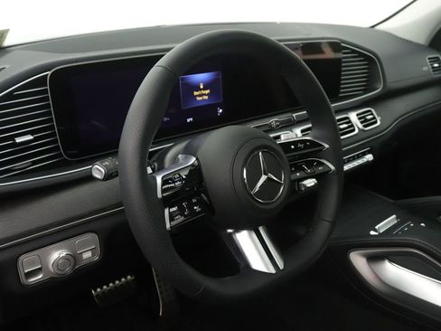 New 2026 Mercedes-Benz GLS 450 4MATIC image 5