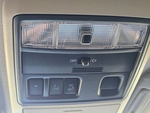 Used 2016 Toyota 4Runner SR5 image 40