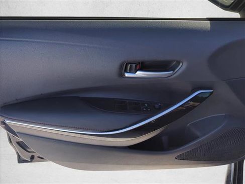 Used 2025 Toyota Corolla XSE image 11