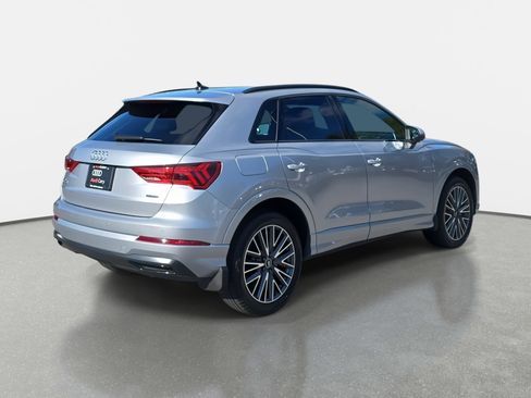 Used 2023 Audi Q3 2.0T Premium w/ Black Optic Package image 5