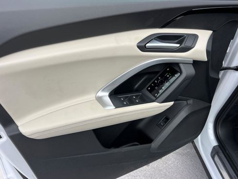 New 2025 Audi Q5 Premium AWD/4WD image 10