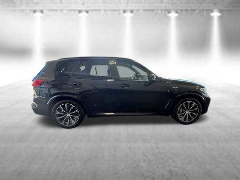 Used 2019 BMW X5 xDrive40i w/ M Sport Package AWD/4WD image 3