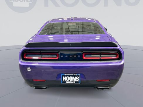 Used 2016 Dodge Challenger R/T Scat Pack w/ Leather Interior Group image 5