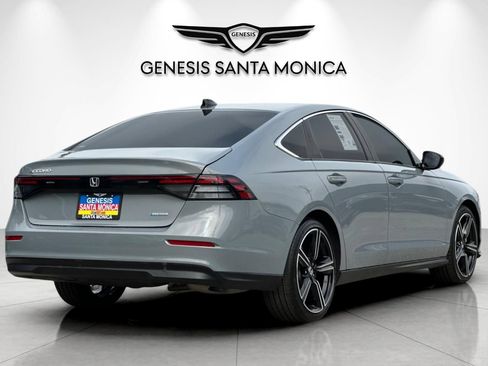 Used 2025 Honda Accord Sport image 4