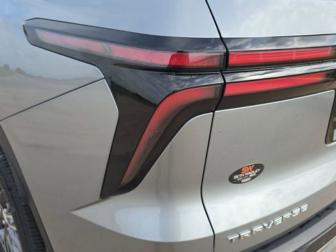New 2026 Chevrolet Traverse LT FWD image 34