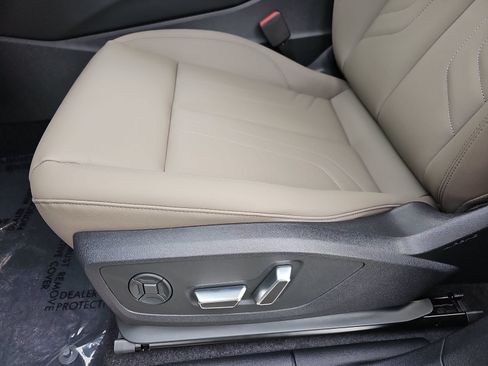 New 2026 Audi Q3 quattro 2.0T AWD/4WD image 31