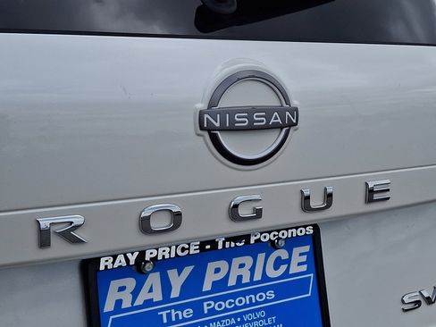 Used 2020 Nissan Rogue SV AWD/4WD image 29
