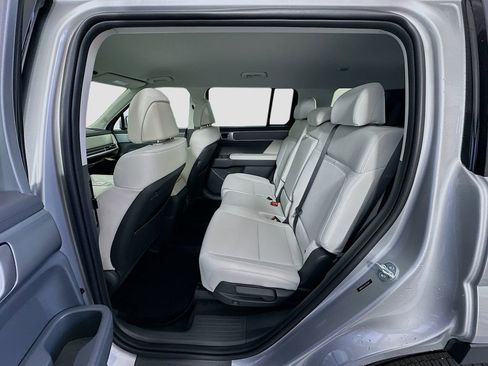 New 2026 Hyundai Santa Fe SE image 16