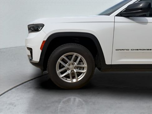 Used 2023 Jeep Grand Cherokee L Laredo AWD/4WD image 67