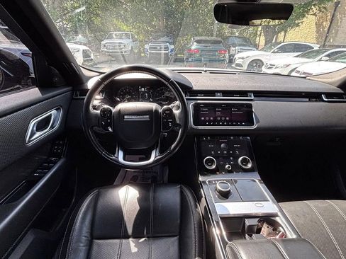 Used 2020 Land Rover Range Rover Velar S image 11