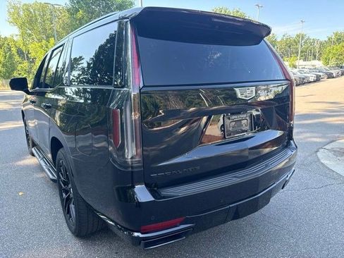 Used 2023 Cadillac Escalade Sport w/ Touring Package AWD/4WD image 15