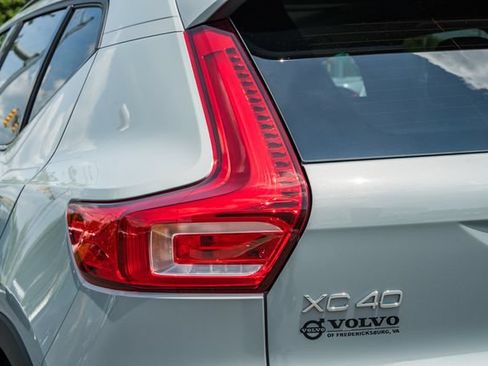 New 2026 Volvo XC40 B5 Core w/ Protection Package Premier AWD/4WD image 8