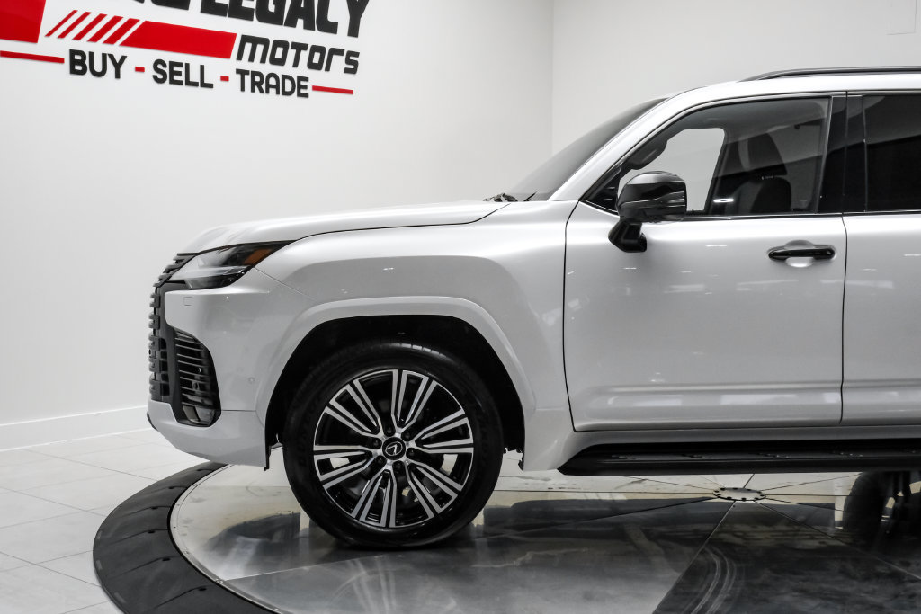 Used 2026 Lexus LX 700h Luxury w/ Appearance Package AWD/4WD image 18