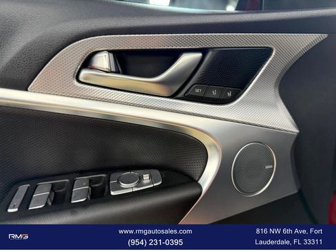 Used 2022 Genesis G70 2.0T w/ Prestige Package AWD/4WD image 21