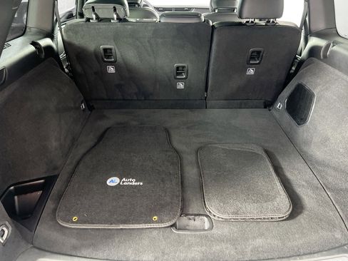 Used 2023 Jeep Grand Cherokee Overland w/ Luxury Tech Group IV image 28