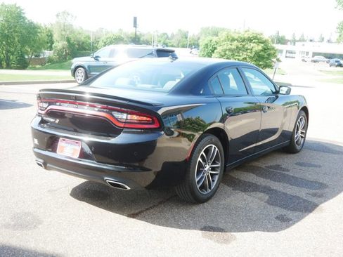 Used 2019 Dodge Charger SXT AWD/4WD image 5