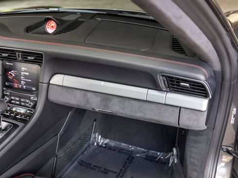 Certified 2018 Porsche 911 GT3 RWD image 56