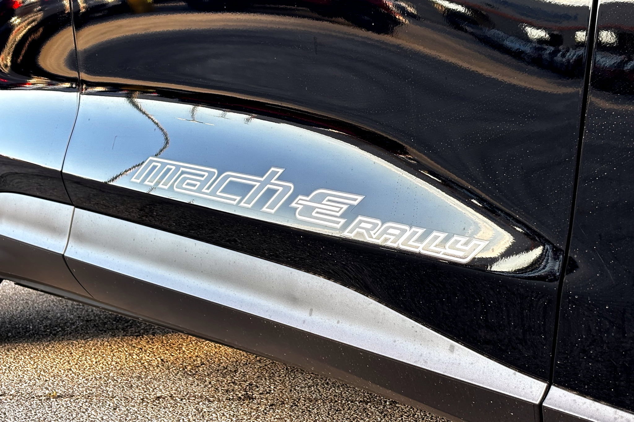 New 2025 Ford Mustang Mach-E GT AWD/4WD image 5
