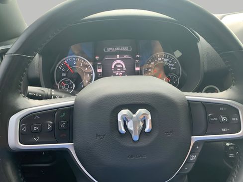 Used 2020 RAM 1500 Big Horn AWD/4WD image 10