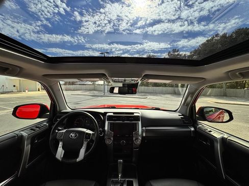 Used 2023 Toyota 4Runner SR5 Premium w/ Moonroof Package RWD image 34