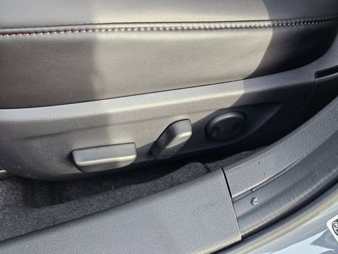 New 2026 MAZDA MAZDA3 2.5 S Hatchback w/ Premium Pkg image 33