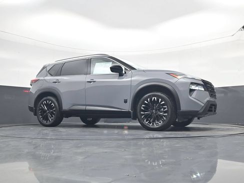 Used 2026 Nissan Rogue Dark Armor FWD image 23