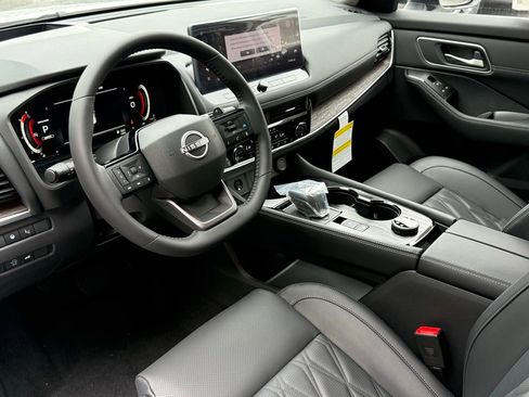 New 2026 Nissan Rogue Platinum w/ Platinum Premium Package image 7