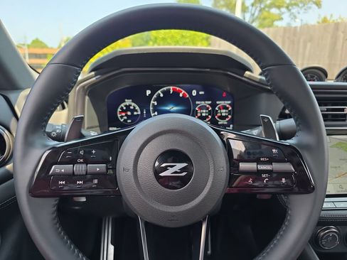 Used 2025 Nissan Z Performance w/ Floor Mat Package RWD image 16