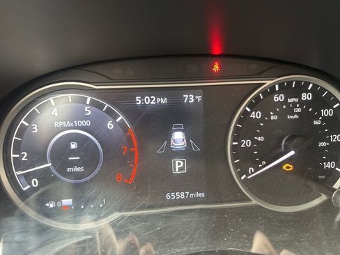 Used 2018 Nissan Kicks SV w/ Exterior Package image 11