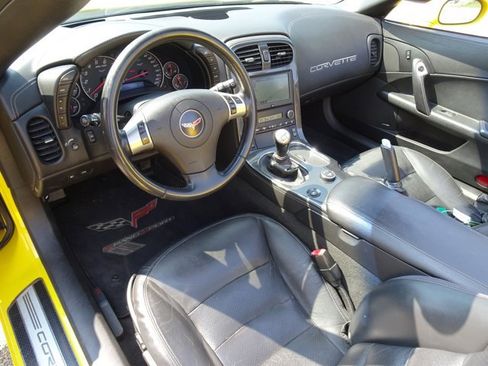 Used 2011 Chevrolet Corvette Grand Sport w/ Preferred Equipment Group image 17