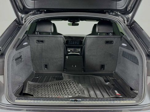 Used 2024 Audi SQ8 Premium Plus AWD/4WD image 28