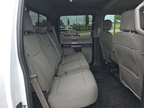 Used 2018 Ford F150 XLT w/ Equipment Group 302A Luxury AWD/4WD image 19