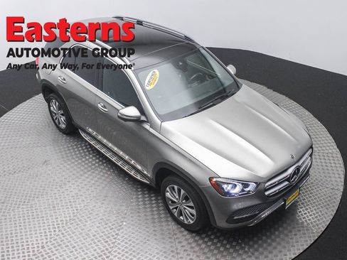 Used 2020 Mercedes-Benz GLE 350 w/ Premium Package image 3