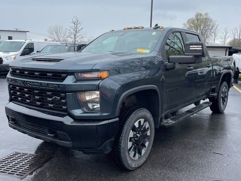 Used 2020 Chevrolet Silverado 2500 Custom w/ Custom Value Package AWD/4WD image 1