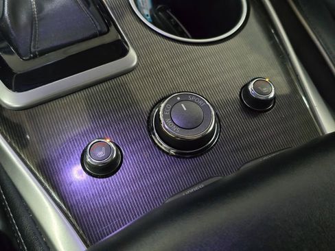 Used 2019 INFINITI QX60 Luxe w/ Essential Package image 17