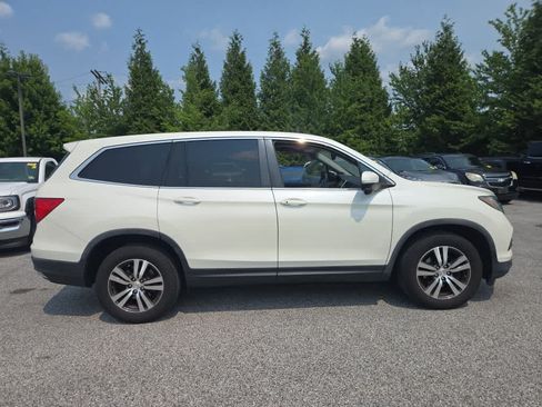 Used 2017 Honda Pilot EX-L image 3