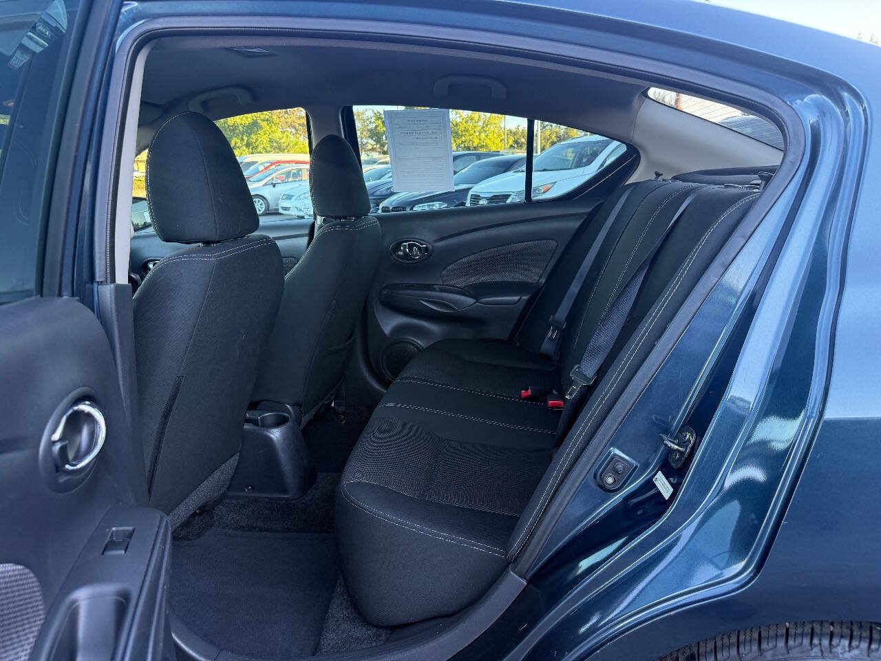 Used 2017 Nissan Versa SV w/ SV Special Edition Package FWD image 11