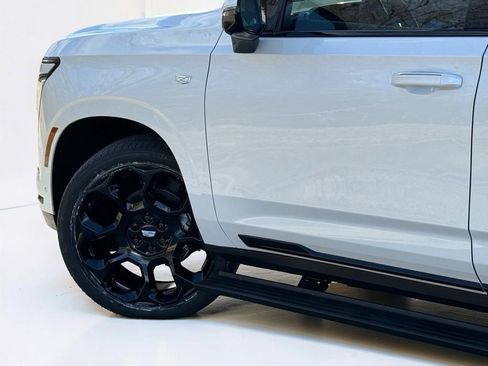 New 2025 Cadillac Escalade Sport Platinum image 8