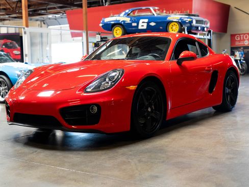 Used 2016 Porsche Cayman image 6
