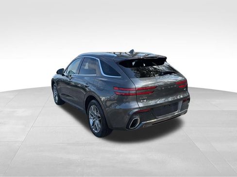 Used 2025 Genesis GV70 2.5T image 3